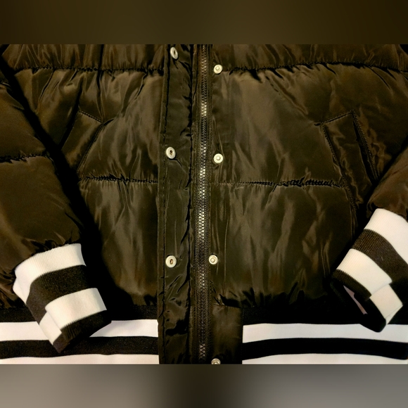 Women's Black Puffer Coat - Picture 2 of 5